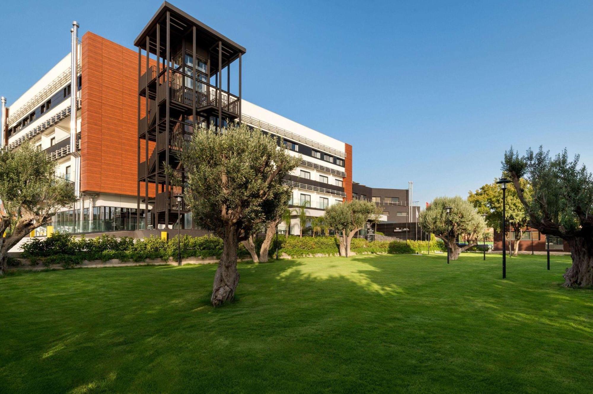 Ft Lotus Thermal Hotel&Spa Trademark Collection By Wyndham Menemen Bagian luar foto