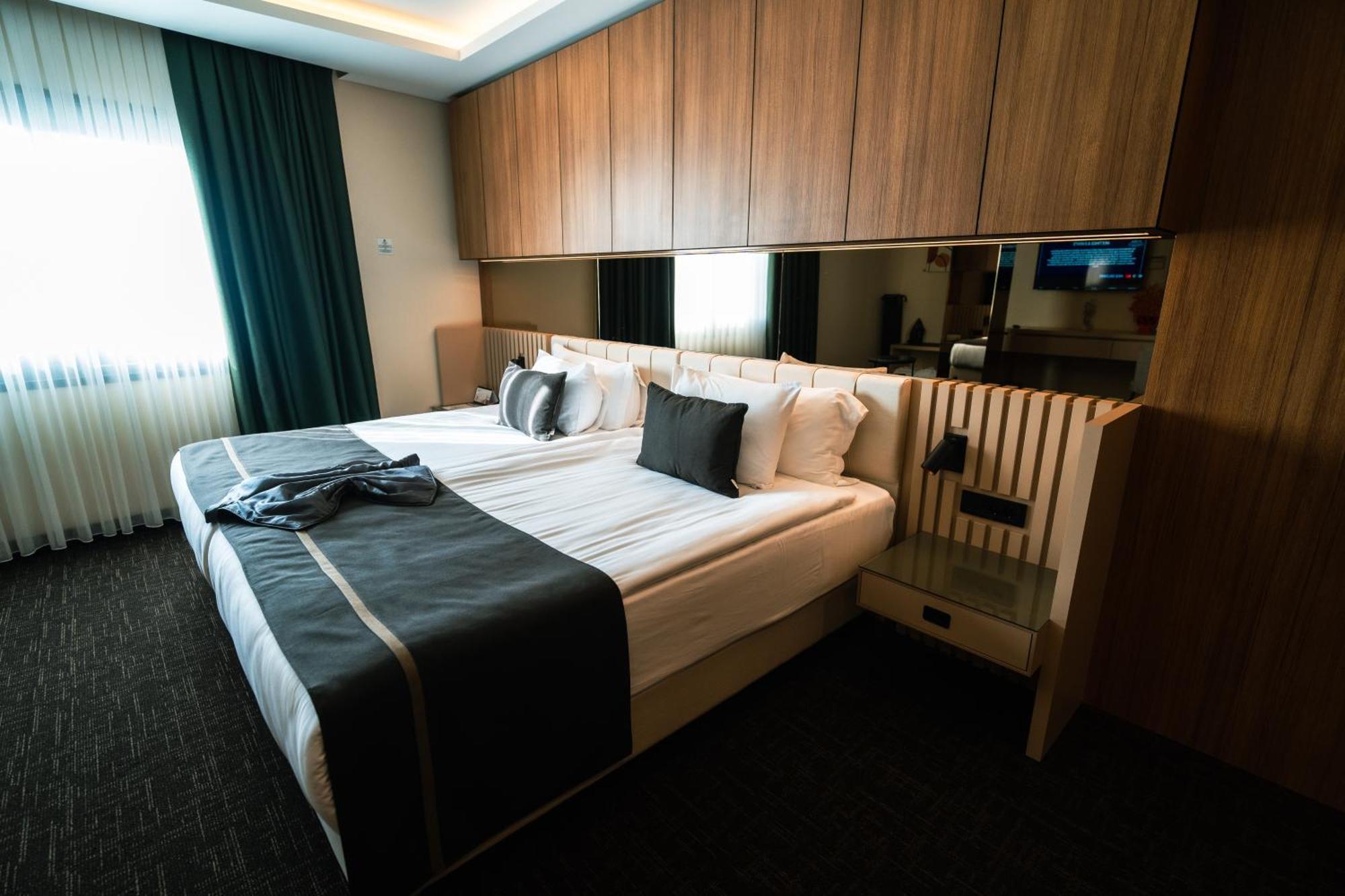 Ft Lotus Thermal Hotel&Spa Trademark Collection By Wyndham Menemen Bagian luar foto